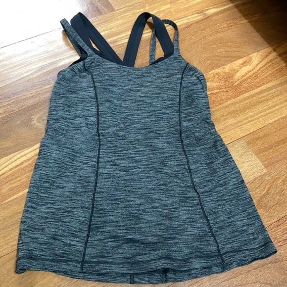 Lululemon Run For Gold Tank - Picture 6 of 7